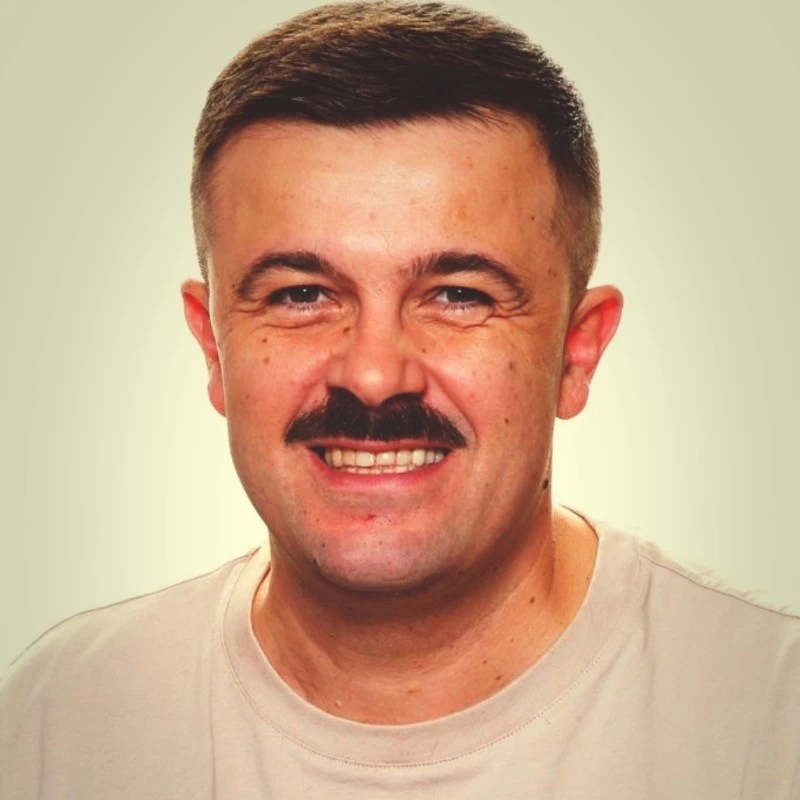 DEJAN NIKOLIĆ